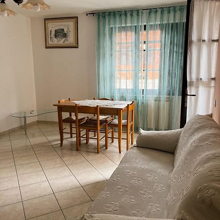 Lu' Appartement Gonnesa Buitenkant foto